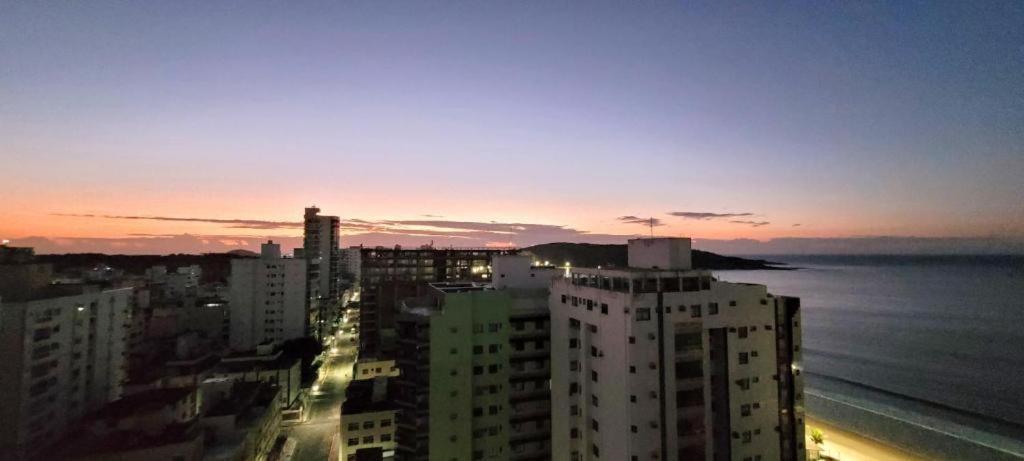 Cobertura C/ Vista Para O Mar E Montanhas, Churrasqueira, 4 Quartos 2 Vg Garagem Guarapari Luaran gambar